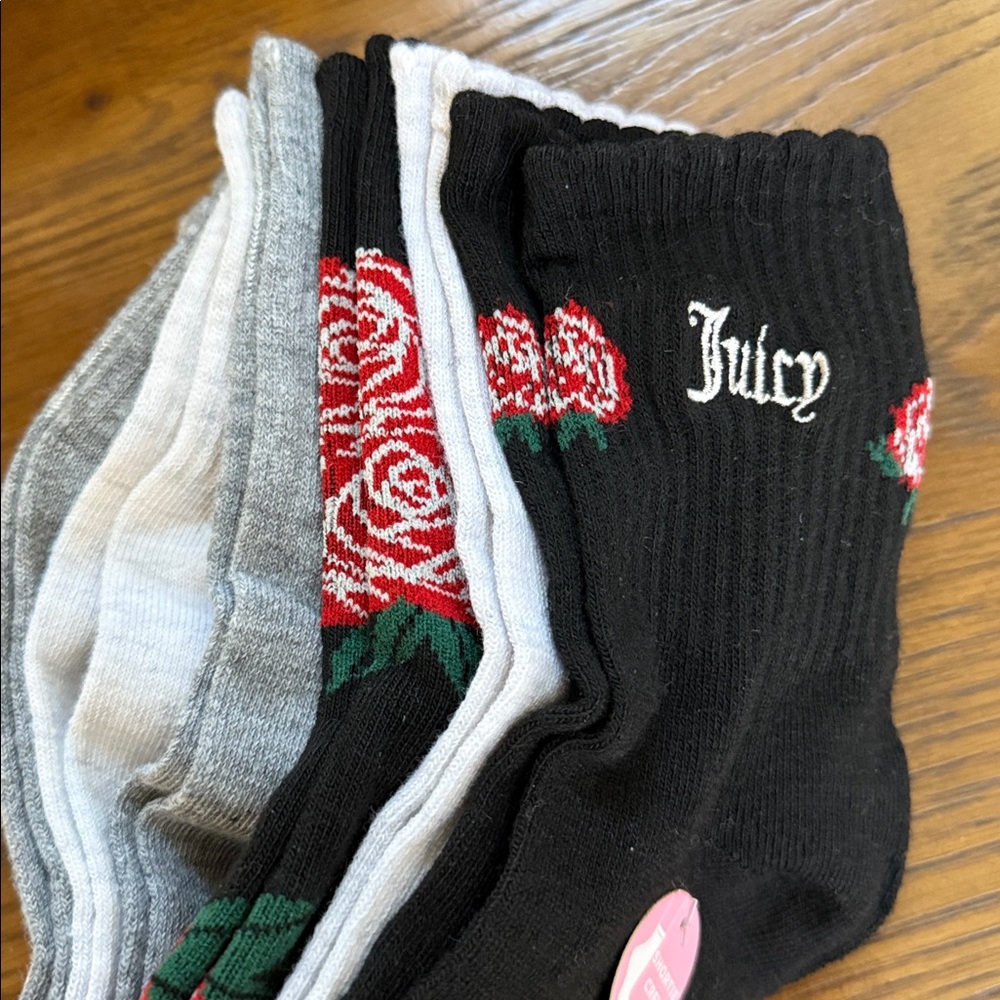 Juicy Couture 6 pack of shortie crew socks. Sz 4-10. Different designs & colors.
